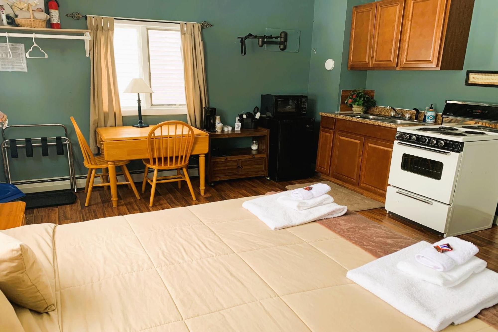 Love Hotels St John River By Oyo At Fort Kent Me Saint John Plantation Extérieur photo