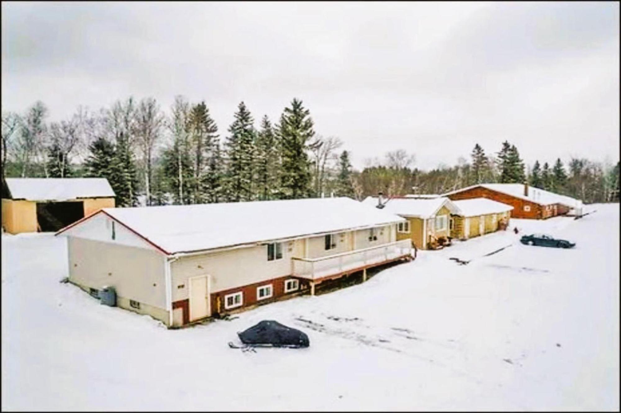 Love Hotels St John River By Oyo At Fort Kent Me Saint John Plantation Extérieur photo