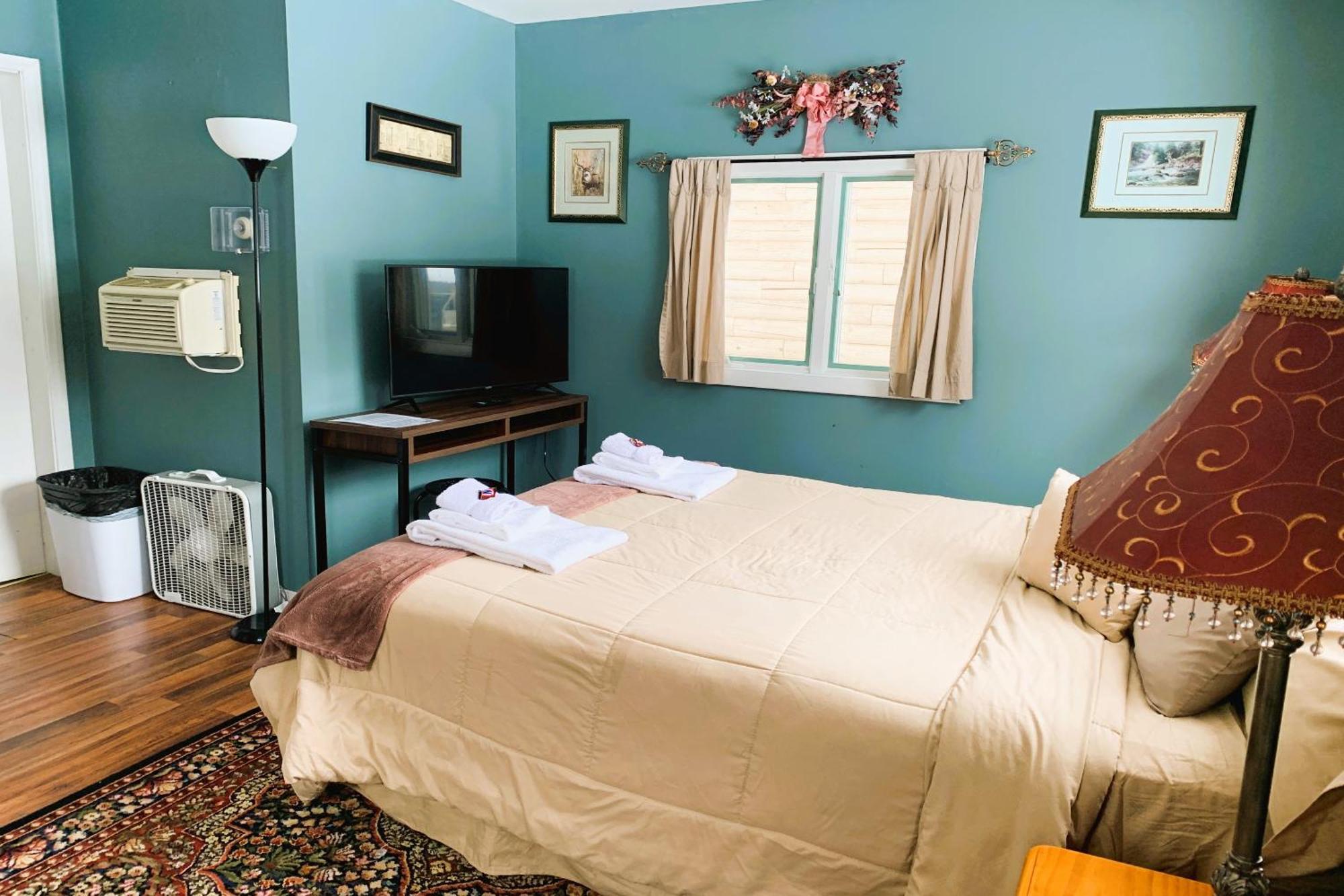 Love Hotels St John River By Oyo At Fort Kent Me Saint John Plantation Extérieur photo