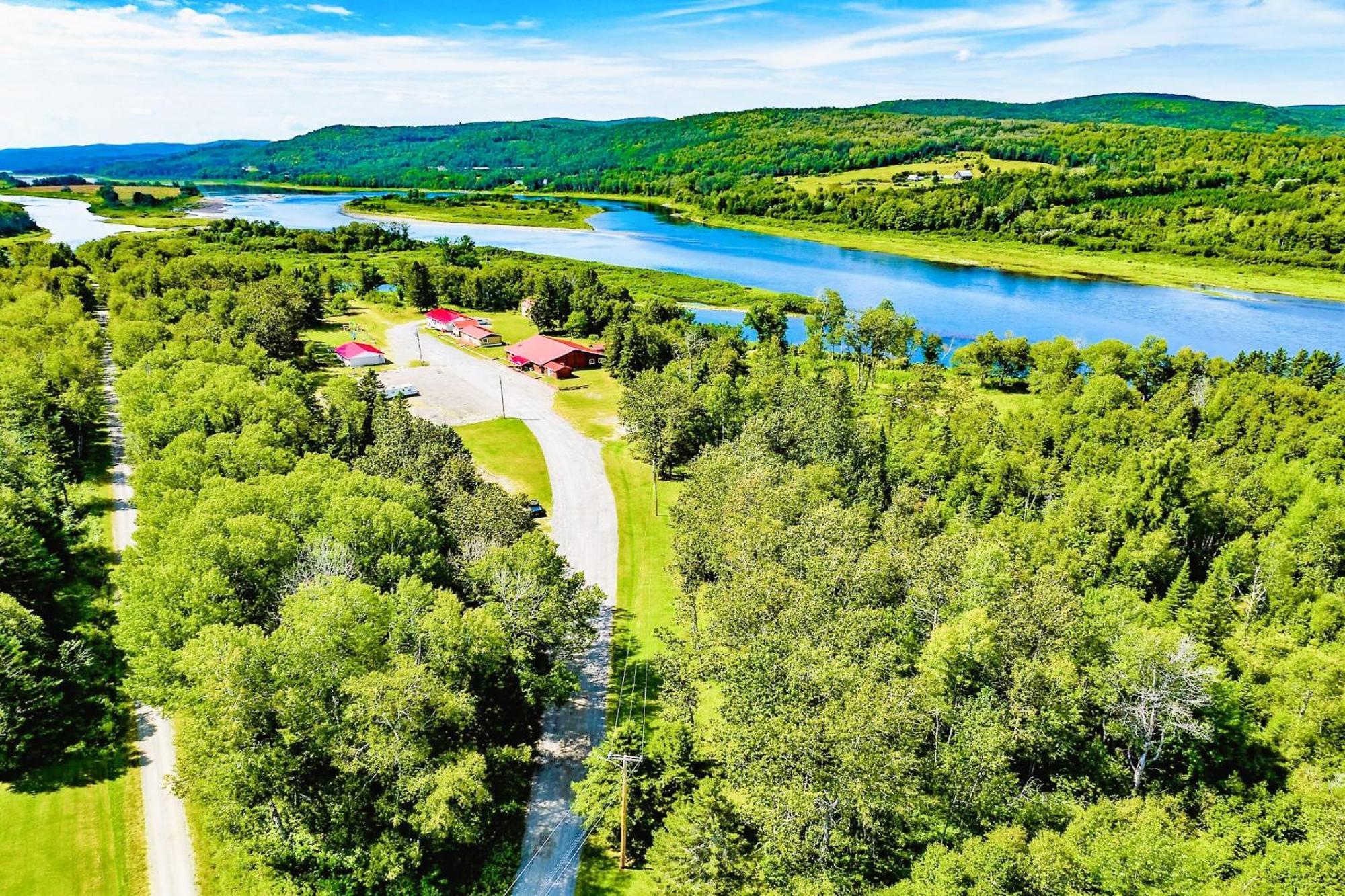 Love Hotels St John River By Oyo At Fort Kent Me Saint John Plantation Extérieur photo