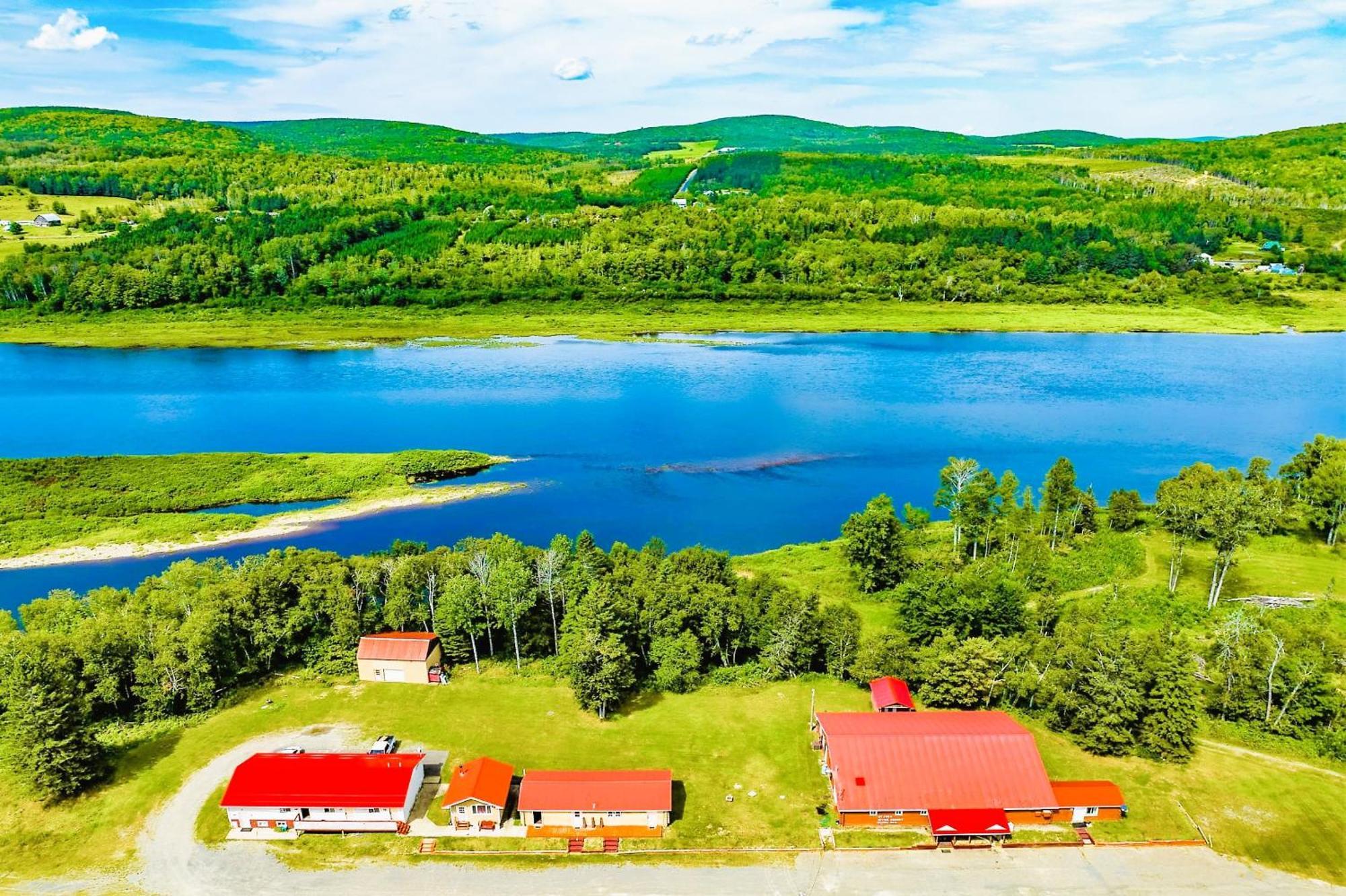 Love Hotels St John River By Oyo At Fort Kent Me Saint John Plantation Extérieur photo